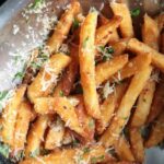 7 psychological reasons why some children emotionally distance themselves from their mother.